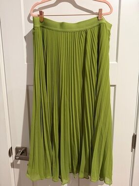 Pleated Midi Skirt in Lime Green